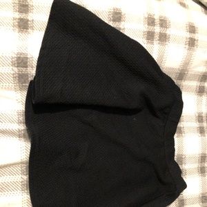 Short high waste skirt